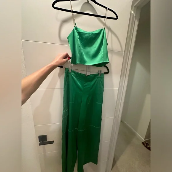 House of Harlow 1960 Green Satin Crop Top & Wide-Leg Pant Set | NWT XS - Picture 9 of 17